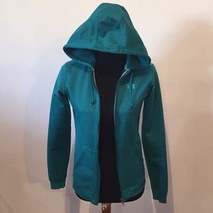 Under armour sweatshirt